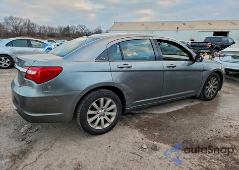 2011 Chrysler 200 Touring из США, поврежденный, VIN 1C3BC1FG8BN584183